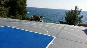 bergo - teren za basket Petrovac.jpg